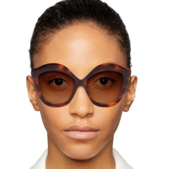 GUCCI Oversize sunglasses